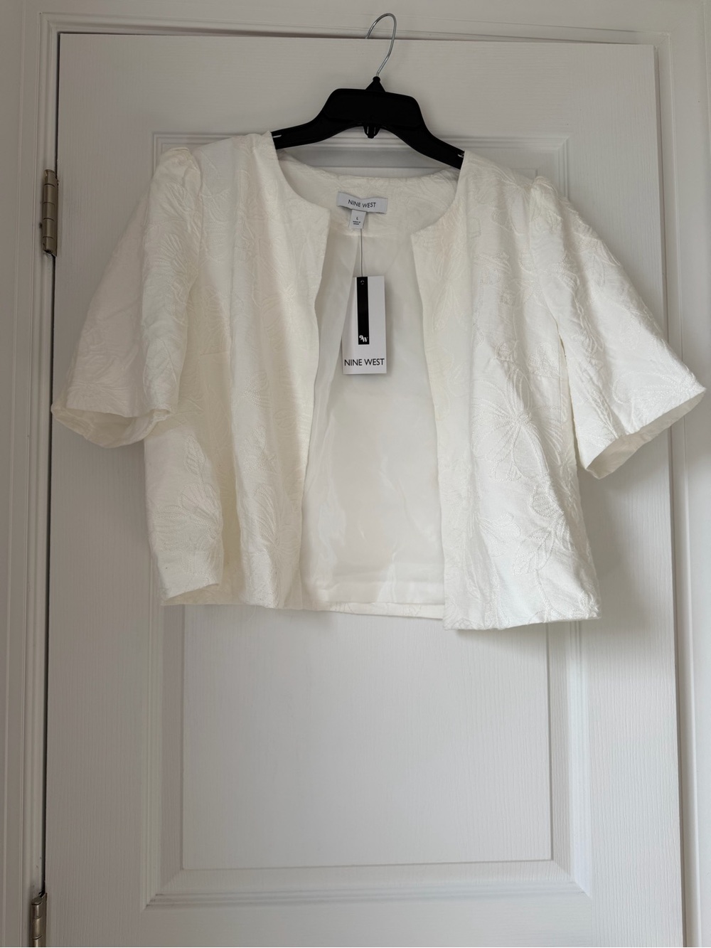 New Women’s Nine West Cream Floral Jacquard Cropped Open-Front Jacket